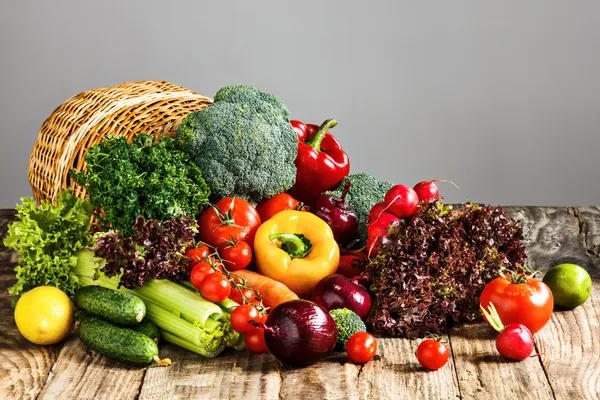 vegetables-from-basket-wooden-table.webp דיאטה בריאה